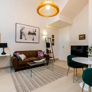 Behouse Cuna Apartment Seville